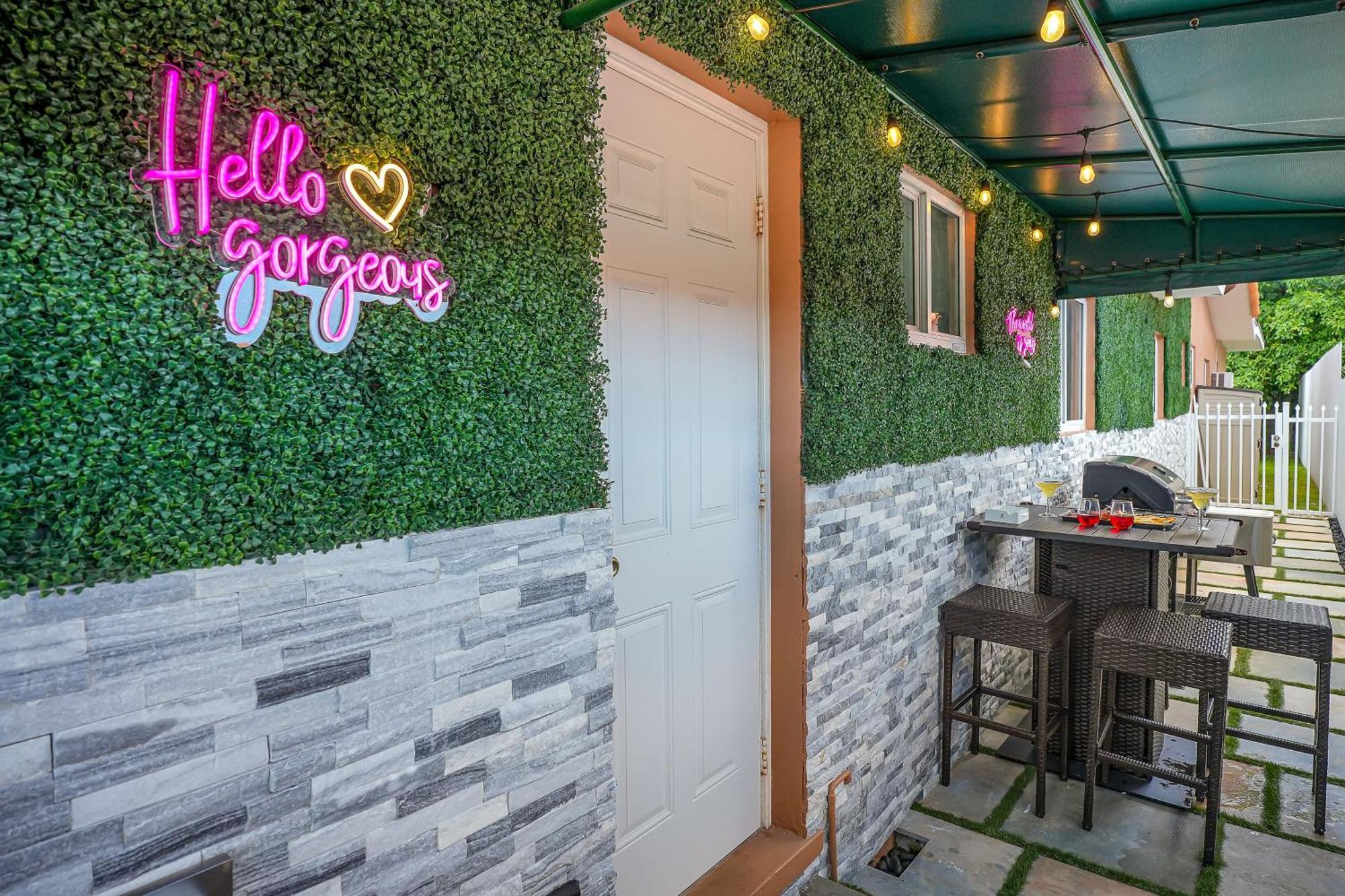 Vacay Spot Happy Escape 15 Min Beach Massage Shower Prime Loc! 6 Blocks Away From Bars, Nite Clubs, Res, Shops Miami Esterno foto